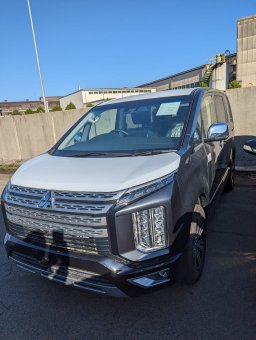MITSUBISHI DELICA D5 2023